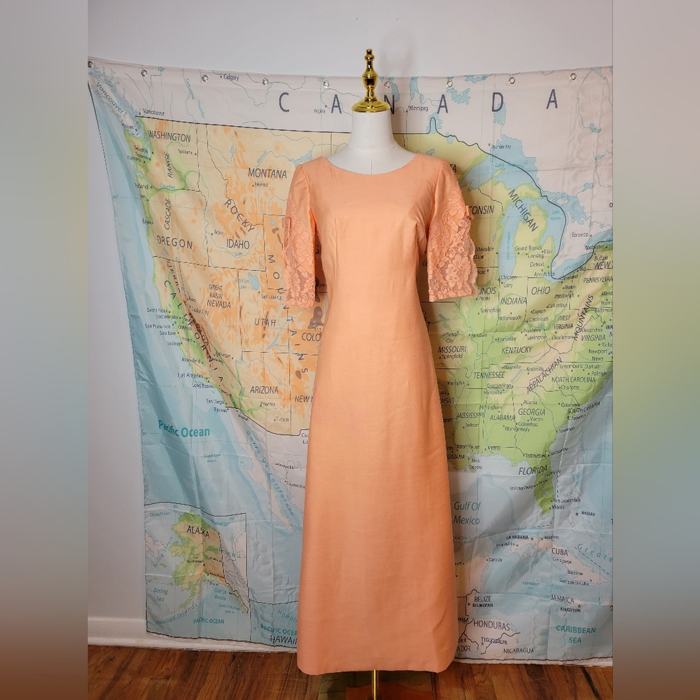 Vintage 1960s Peach Formal Full-length Dress Gown Lace Three Quarter Sleeve Bows